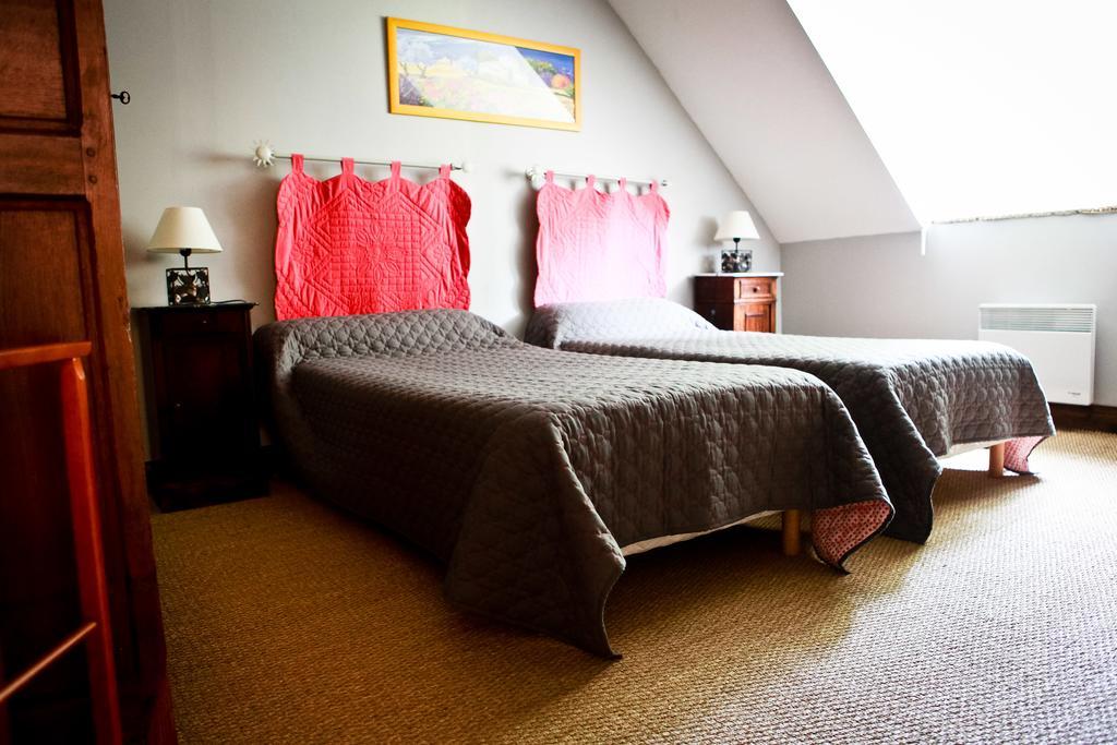 Bed and Breakfast Domaine De La Vallee Aux Pages à Paray-Douaville Extérieur photo