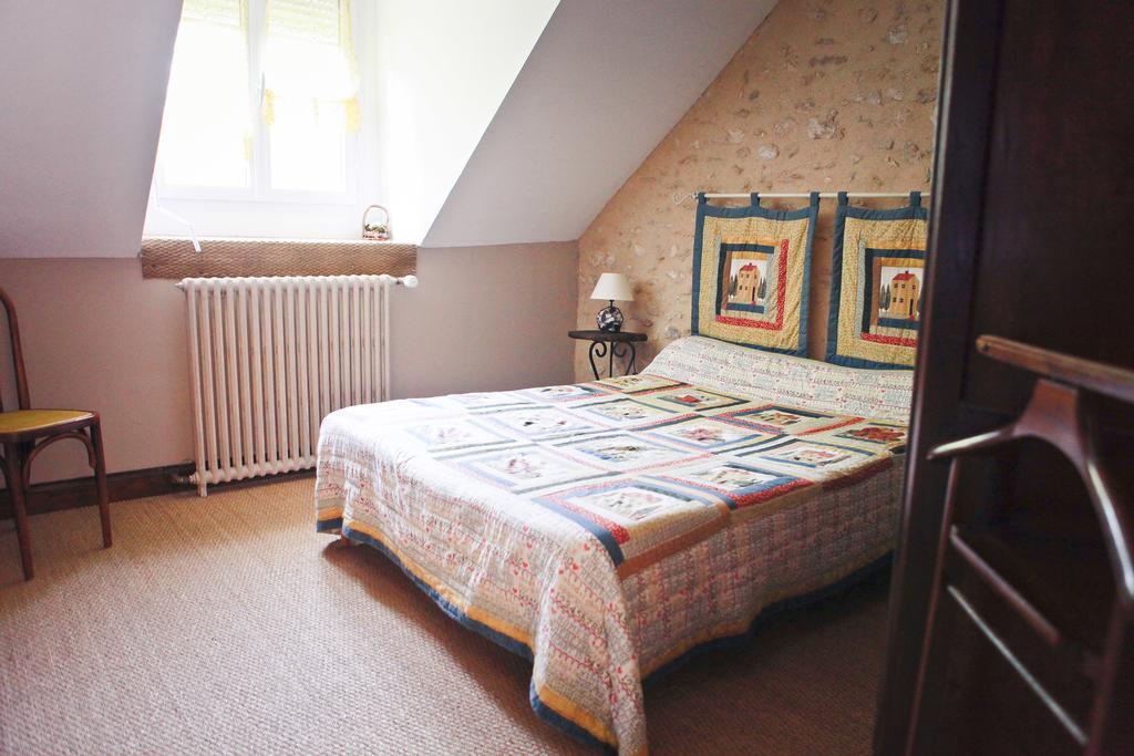 Bed and Breakfast Domaine De La Vallee Aux Pages à Paray-Douaville Extérieur photo