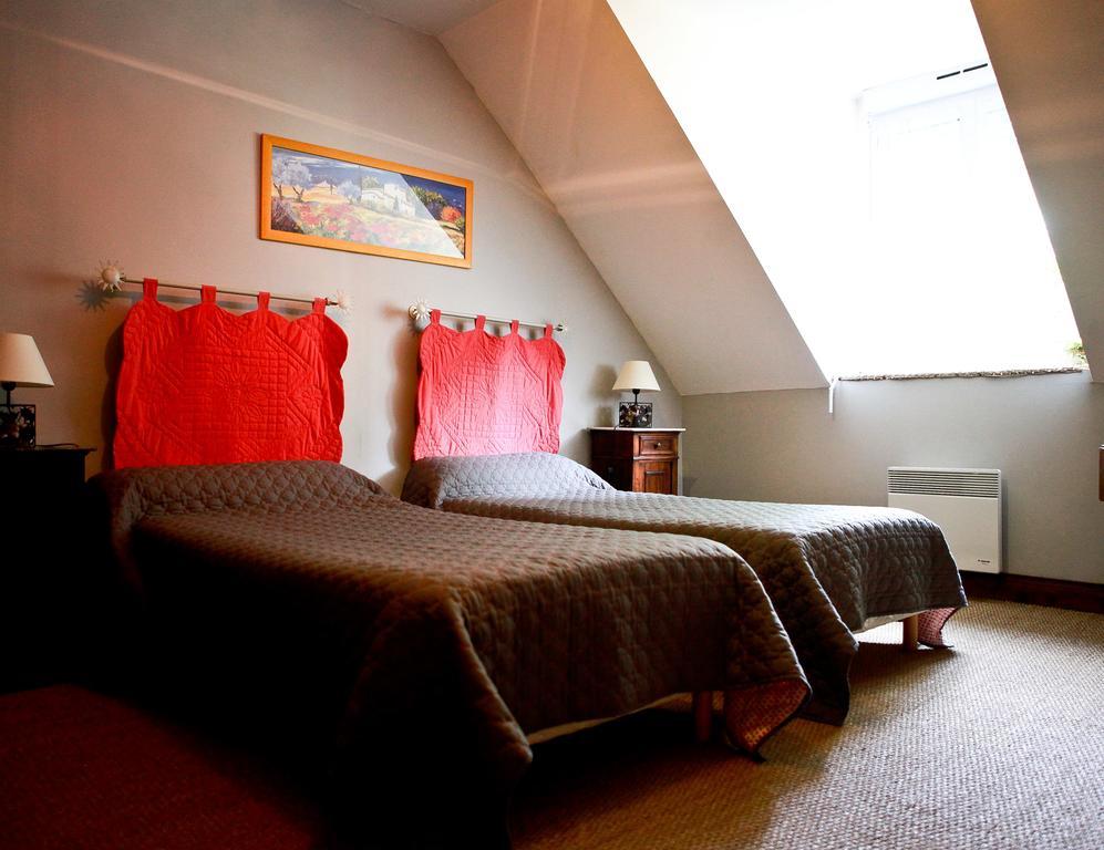 Bed and Breakfast Domaine De La Vallee Aux Pages à Paray-Douaville Extérieur photo